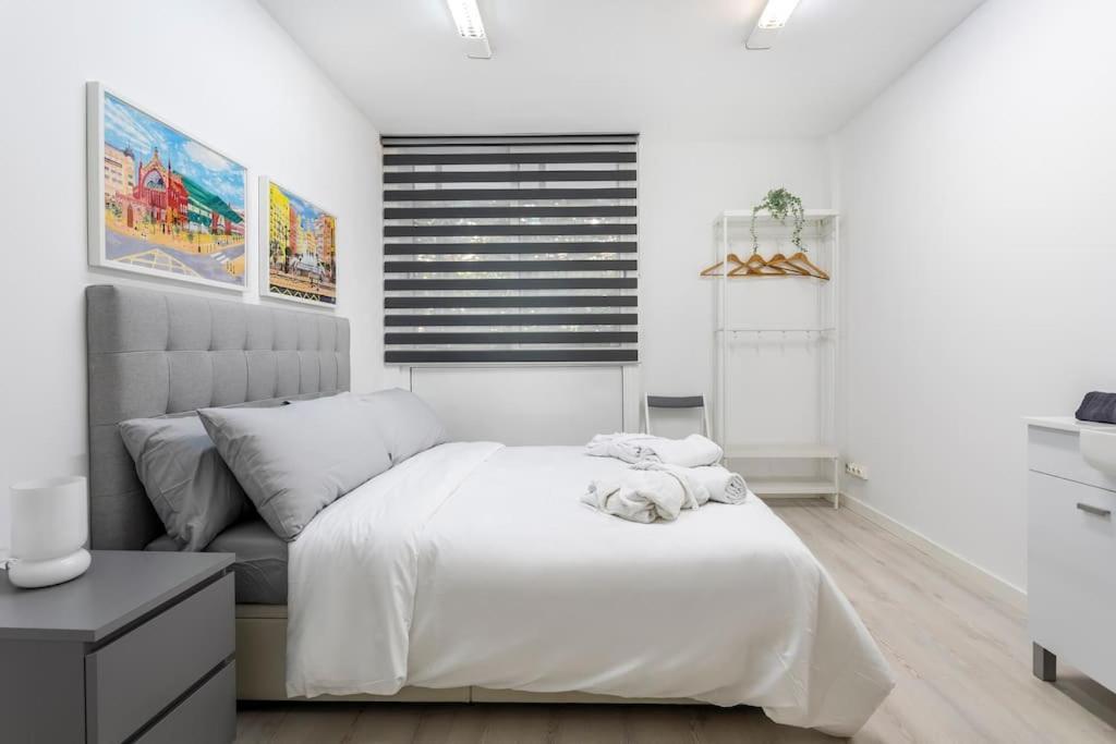 Piso En Zona Exclusiva Calle Colon Валенсия Экстерьер фото